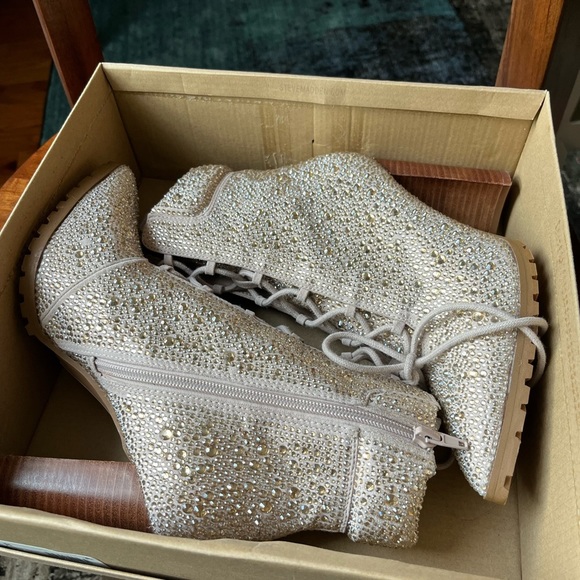 Steve Madden Illisa Rhinestone Lace Up Ankle Boot - Picture 11 of 16